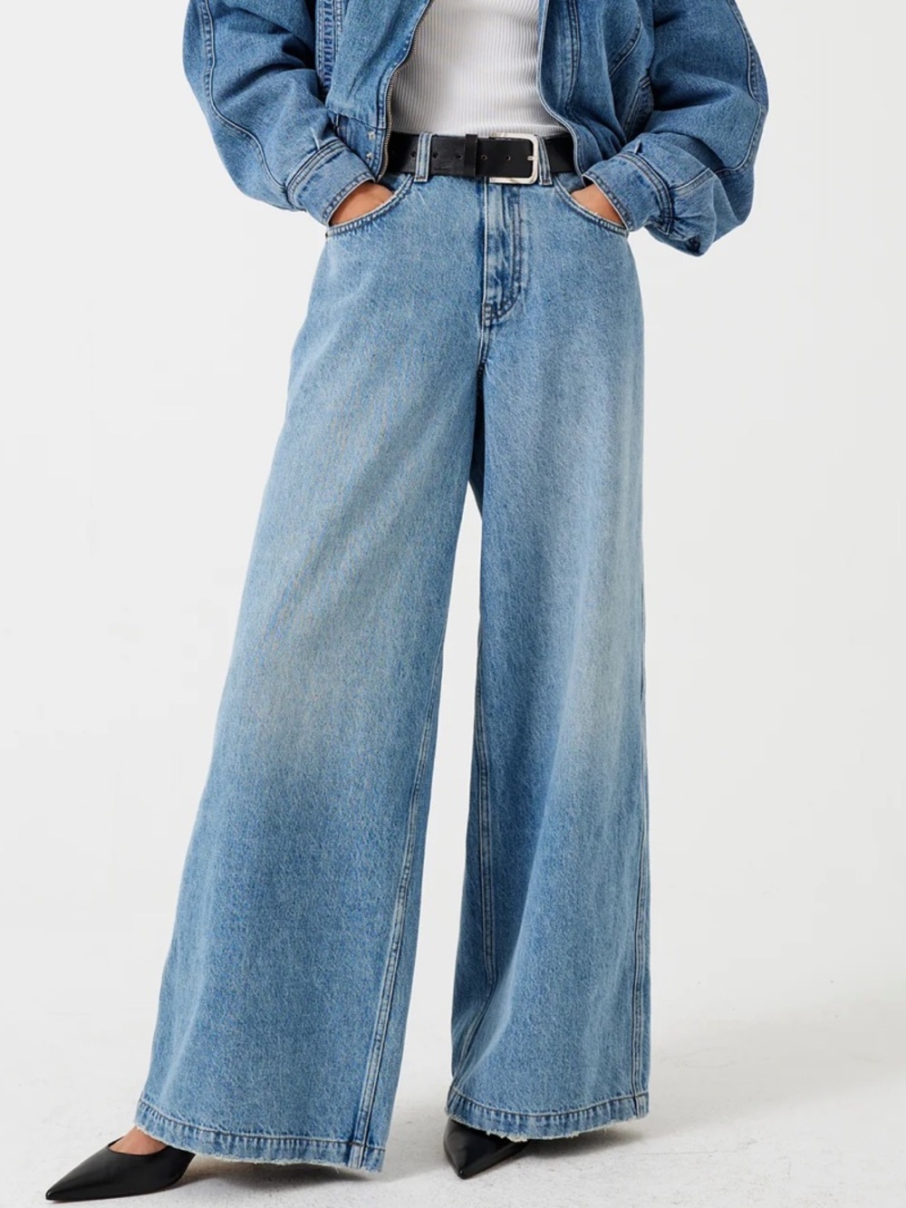 Seventy + Mochi Bay Wide Leg Jean in Weekender